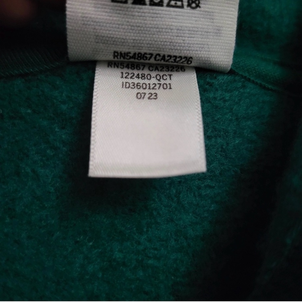 PINK Victoria's Secret Garnet Green Cropped Hoodie - Picture 6 of 6